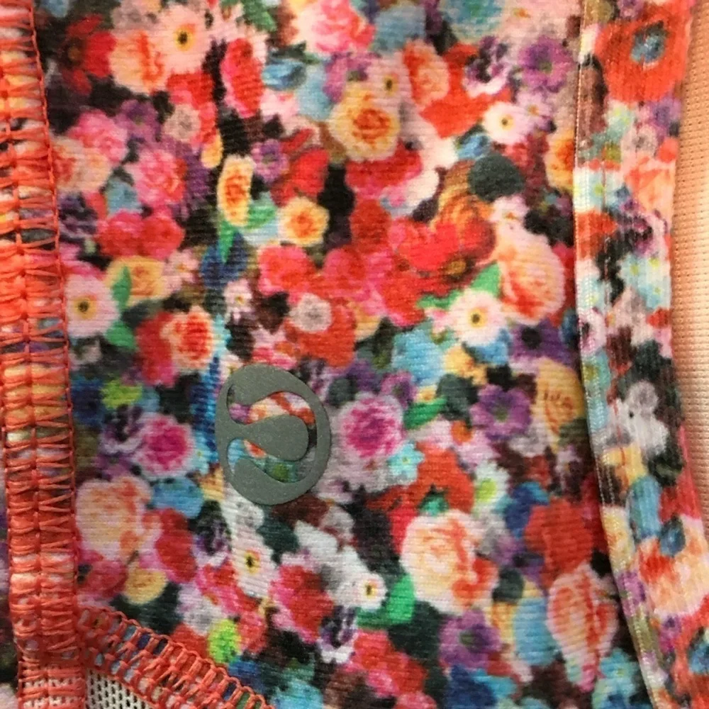 Lululemon Floral Racerback Sports Bra Mesh Back Small Medium